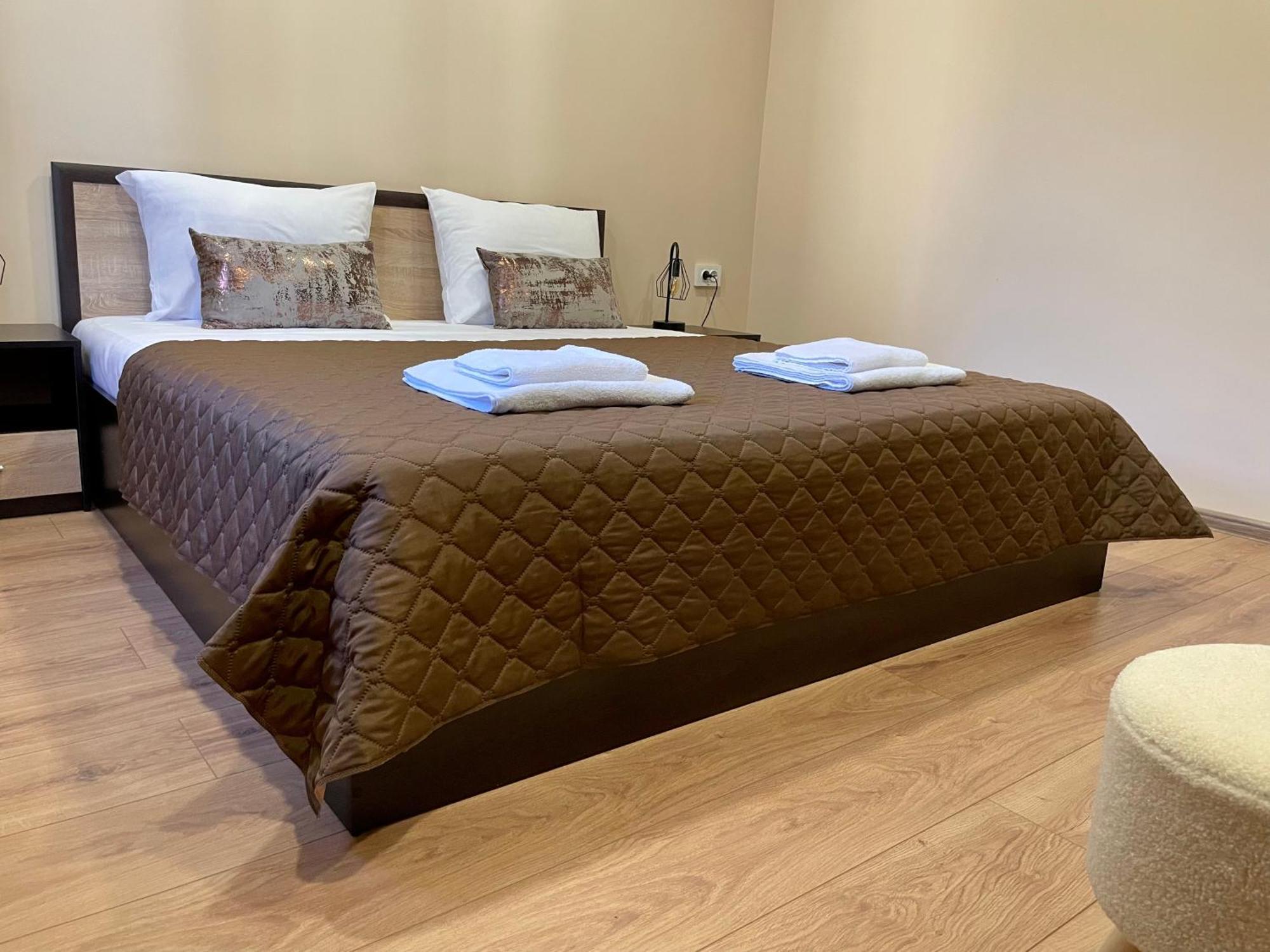Forest Oasis Guest House Free Parking ساباريفا بانيا المظهر الخارجي الصورة
