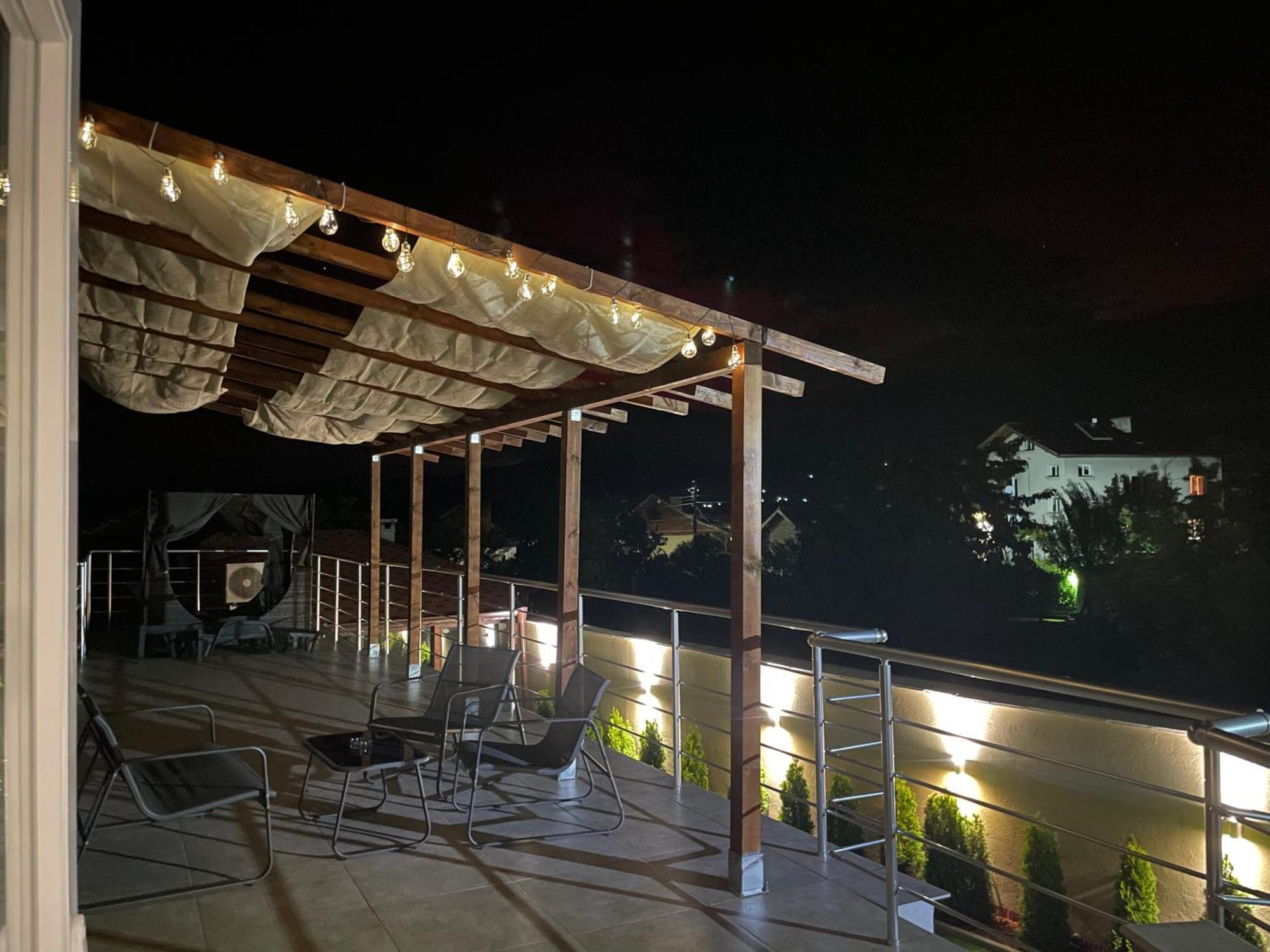 Forest Oasis Guest House Free Parking ساباريفا بانيا المظهر الخارجي الصورة