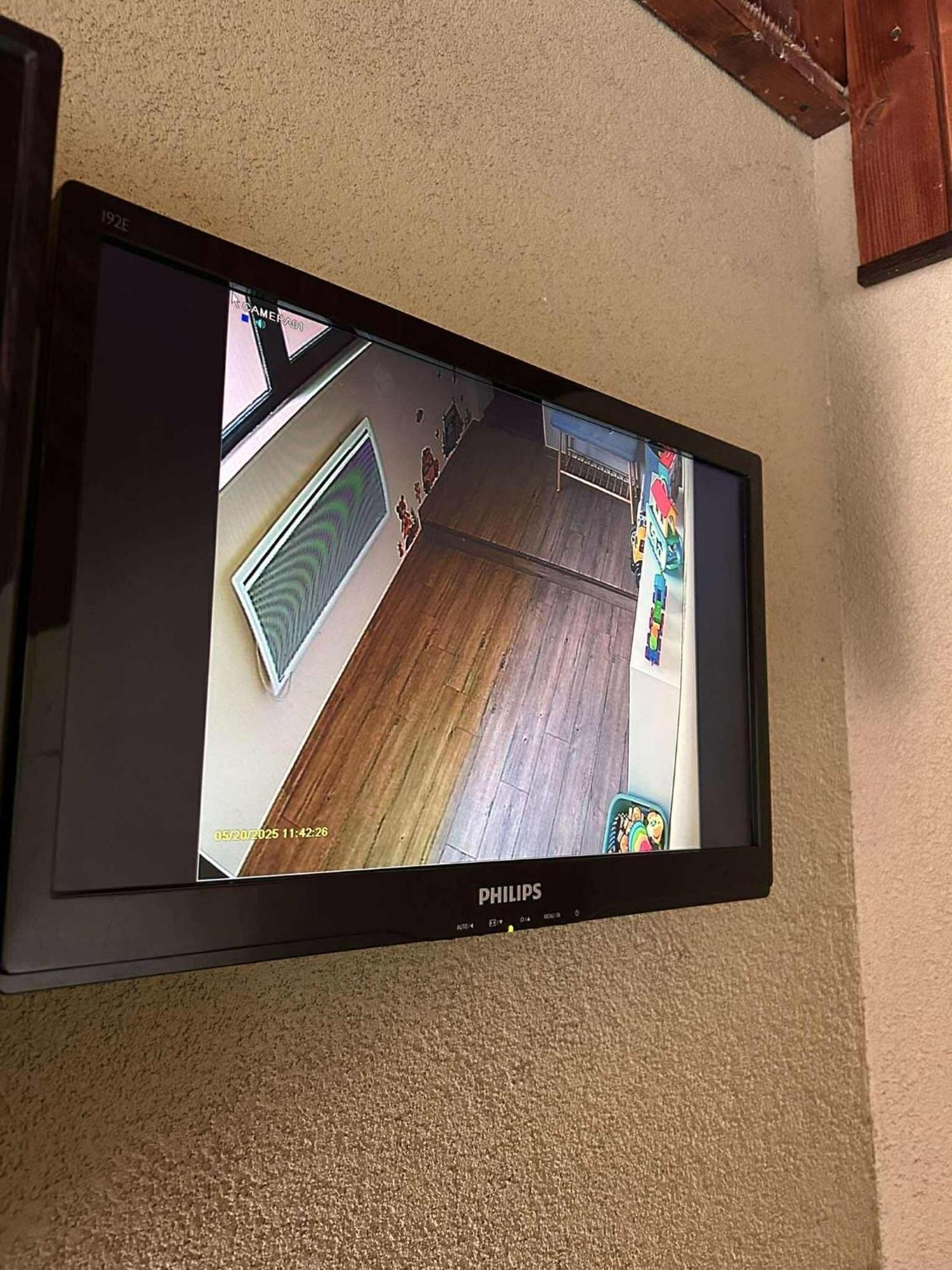 Forest Oasis Guest House Free Parking ساباريفا بانيا المظهر الخارجي الصورة
